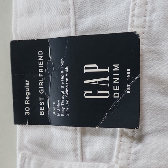 Worn once! GAP Mid Rise Best Girlfriend Jeans Size 30 - Picture 7 of 12